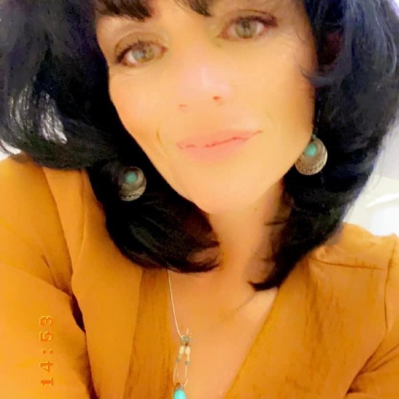 Meet your Posher, Jen - Picture 8 of 10